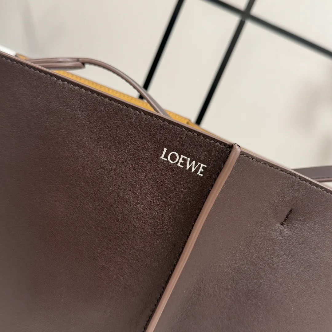 Women's Classic Handbags LOEWE 17502833