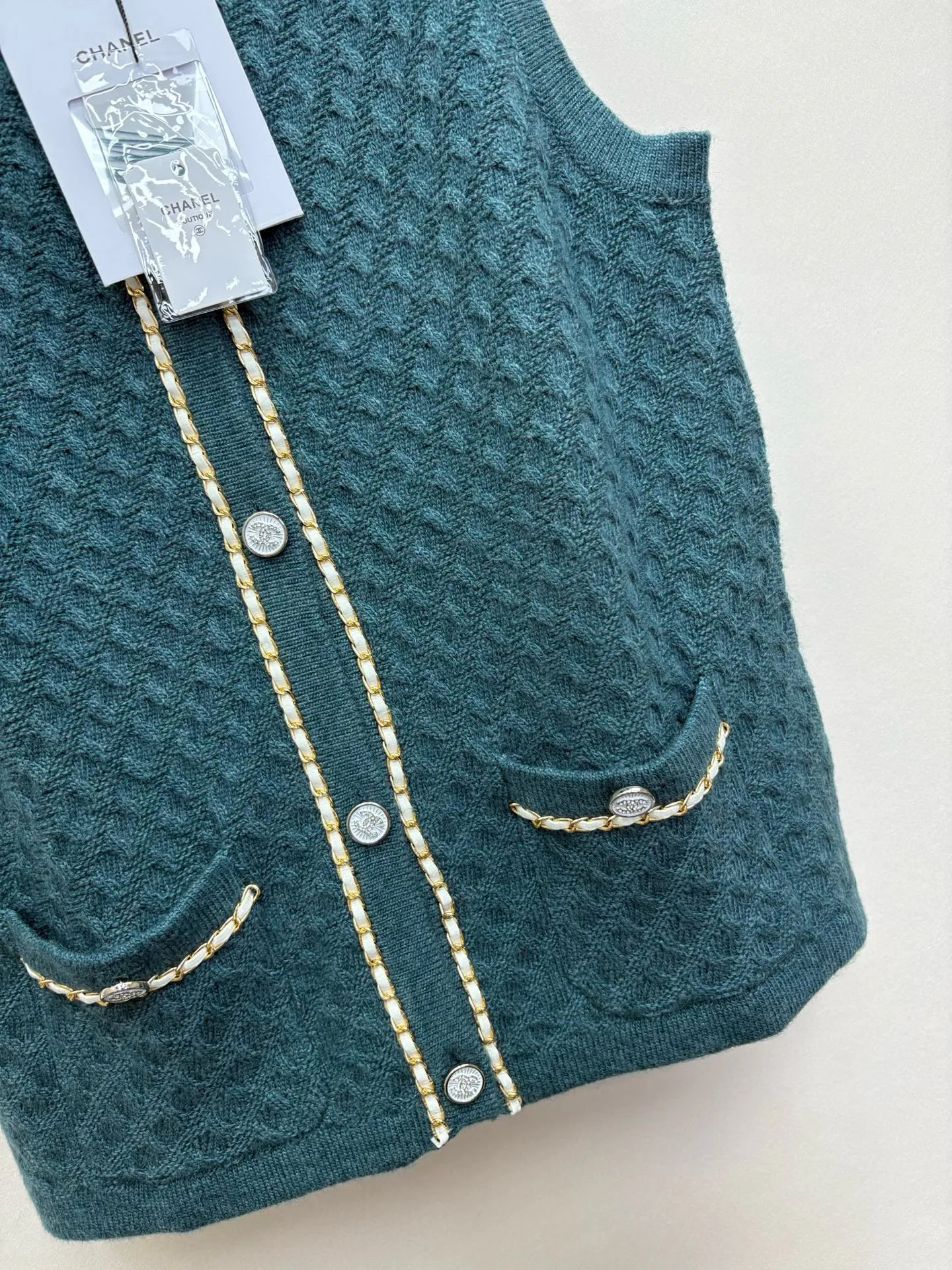 Women's Vests CHANEL 18028703