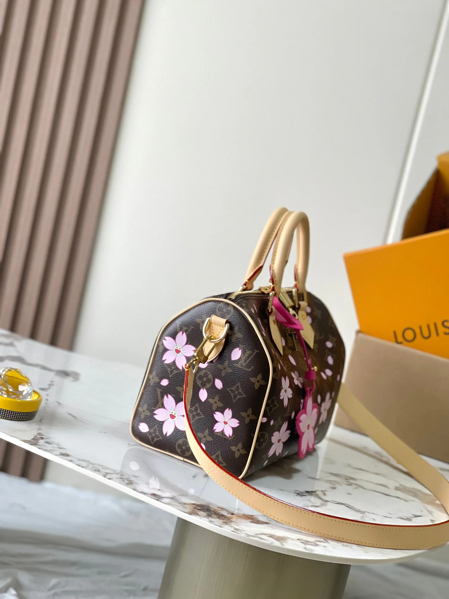 Women's Classic Handbags LOUIS VUITTON 18521078