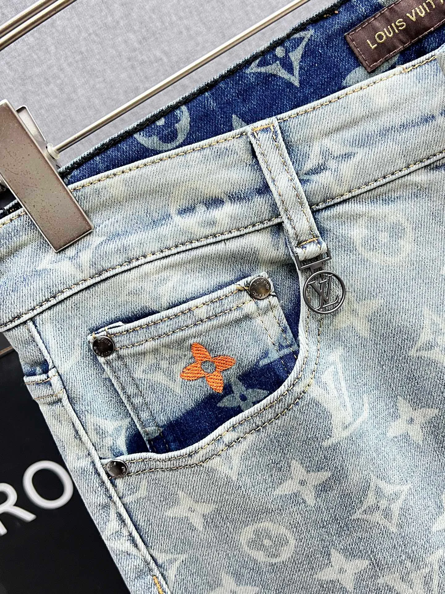 Men's Jeans LOUIS VUITTON 18097850