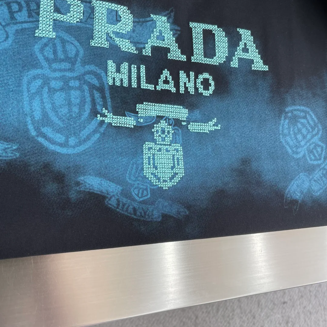 Men's T-Shirts PRADA 17510172