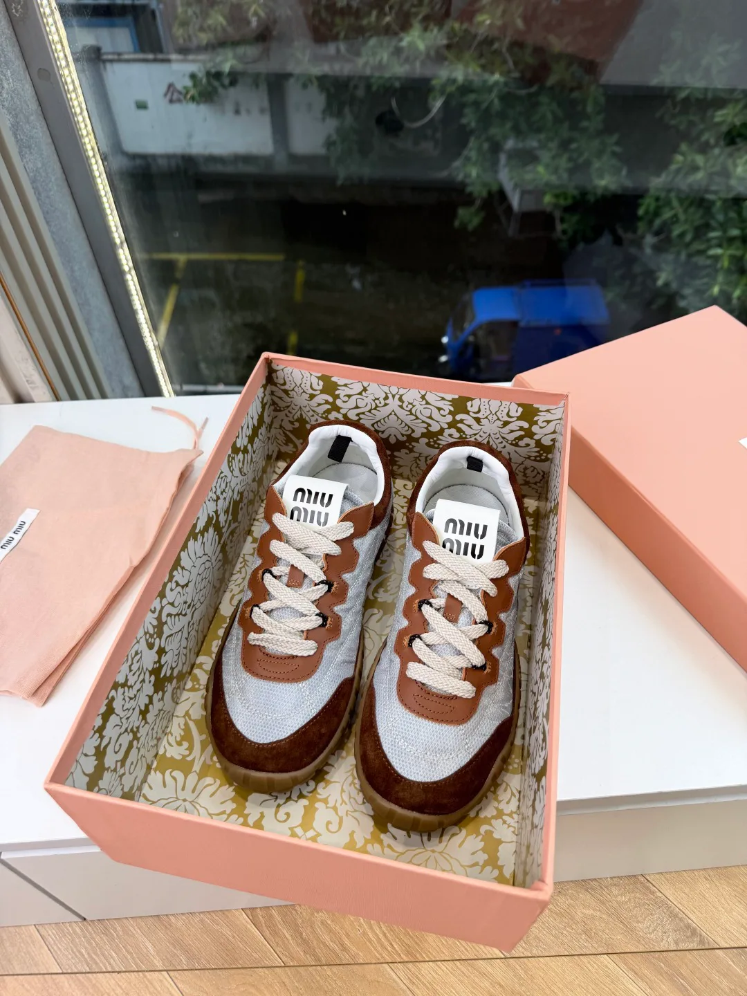 Women's Sneakers MIU MIU 18053579