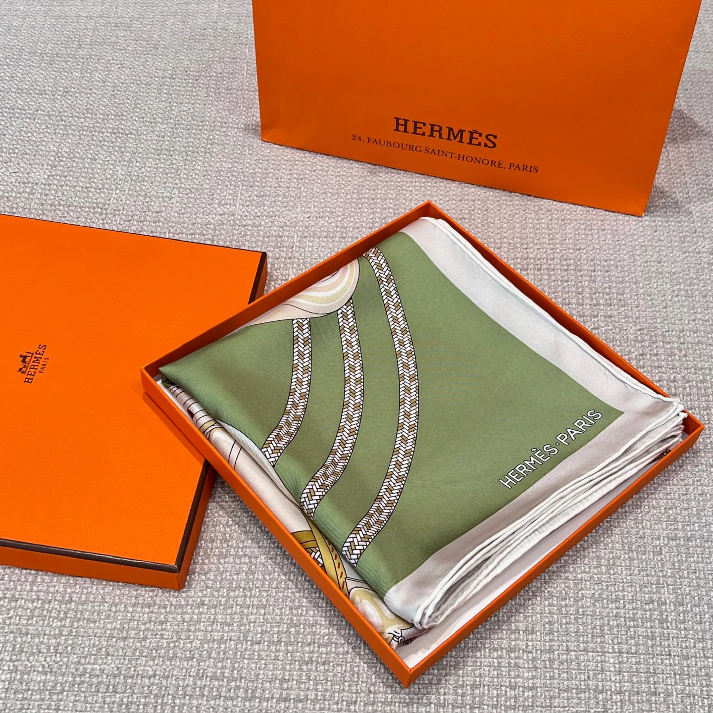 Silk Scarves HERMES 17991427