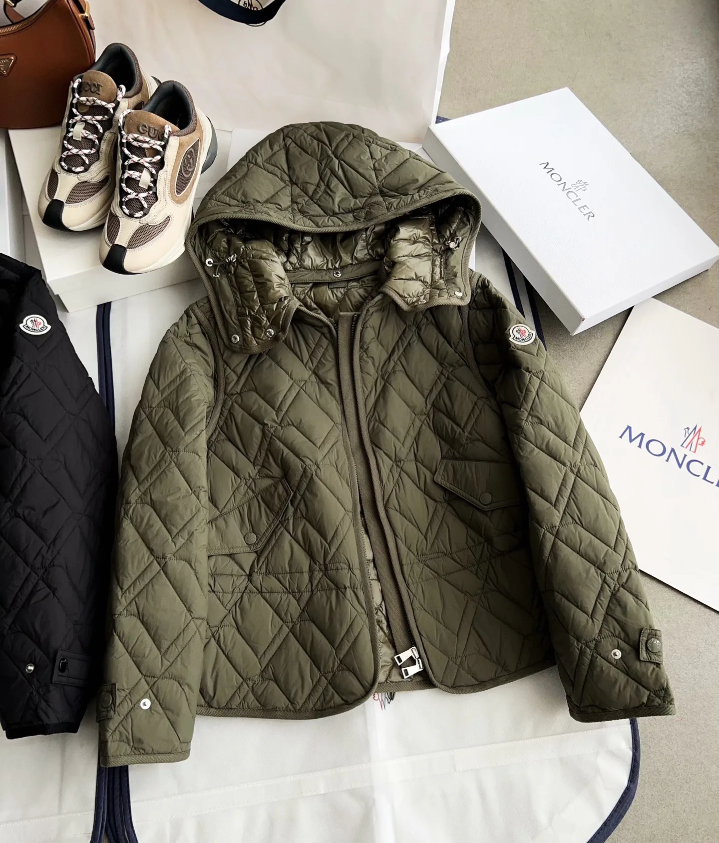 Women's Jackets And Down Jackets MONCLER 19527621