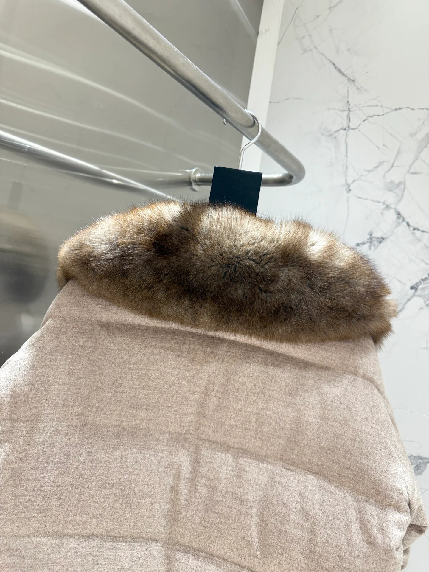 Куртки И Пуховики Женские Loro Piana 18593043