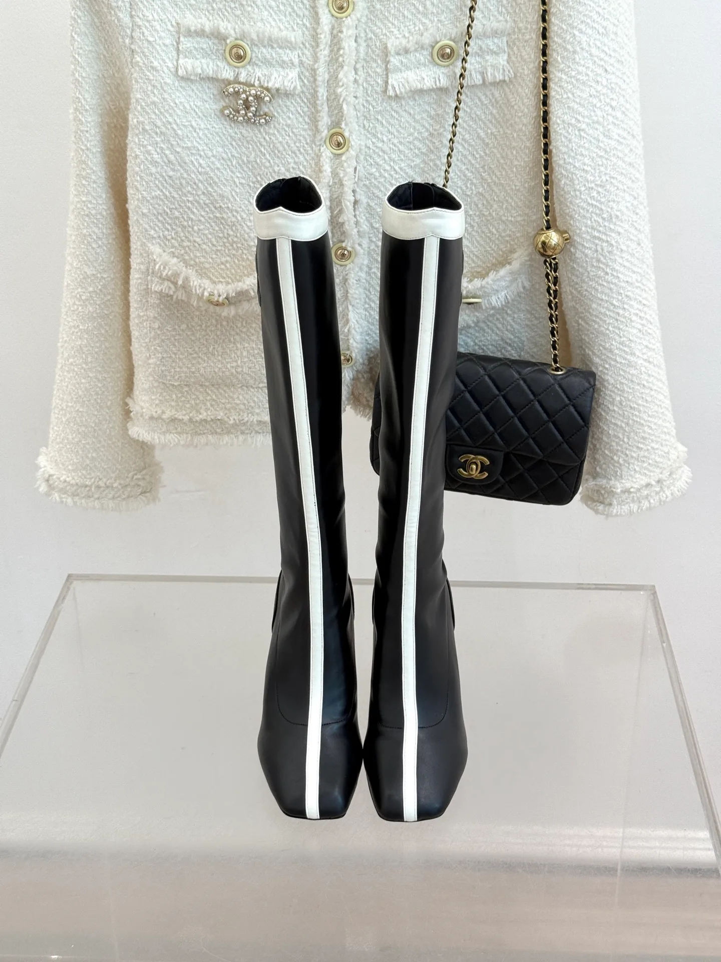 Women's Boots CHANEL 17406172