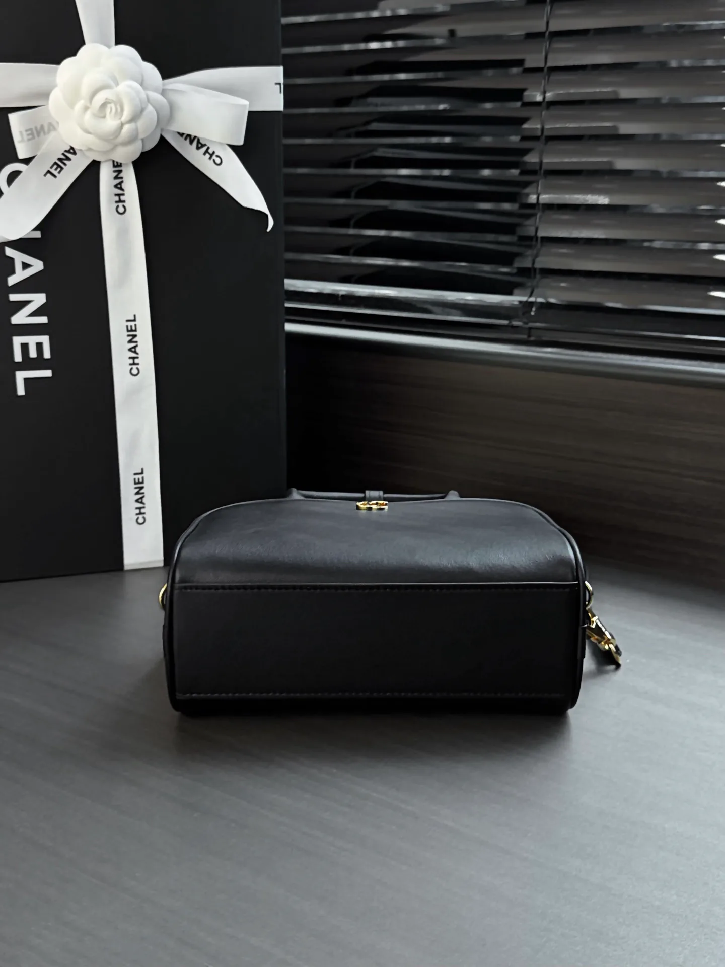Women's Classic Handbags CHANEL 18148018