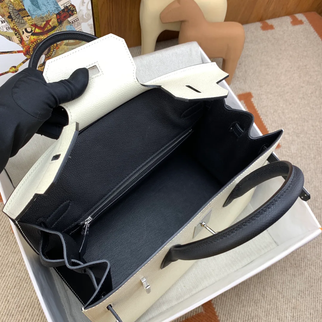 Women's Classic Handbags HERMES 18302500