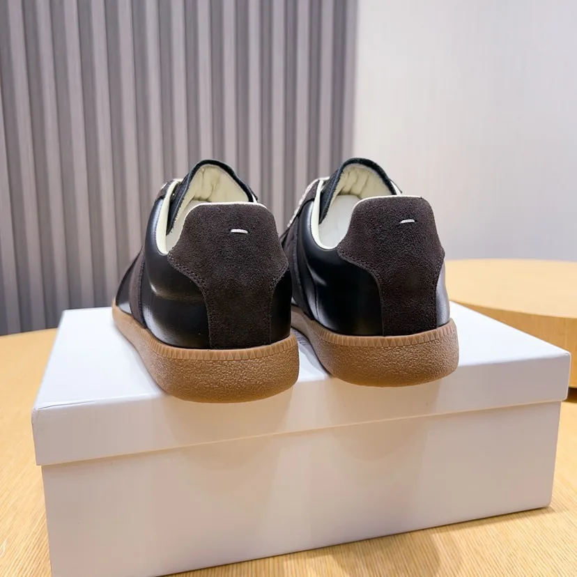 Women's Sneakers MAISON MARGIELA 17286712