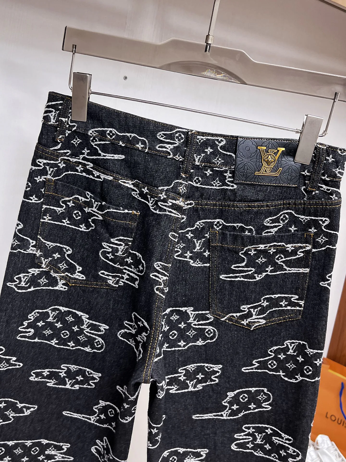 Men's Jeans LOUIS VUITTON 18345662
