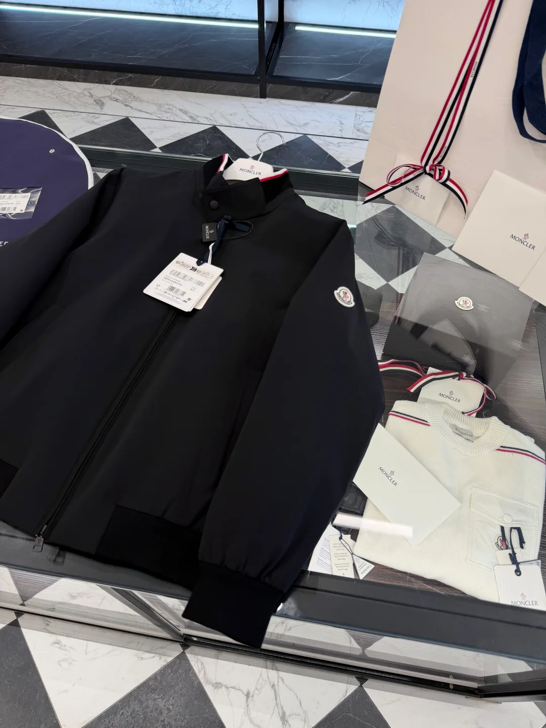 Куртки И Пуховики Мужские Moncler 18596196