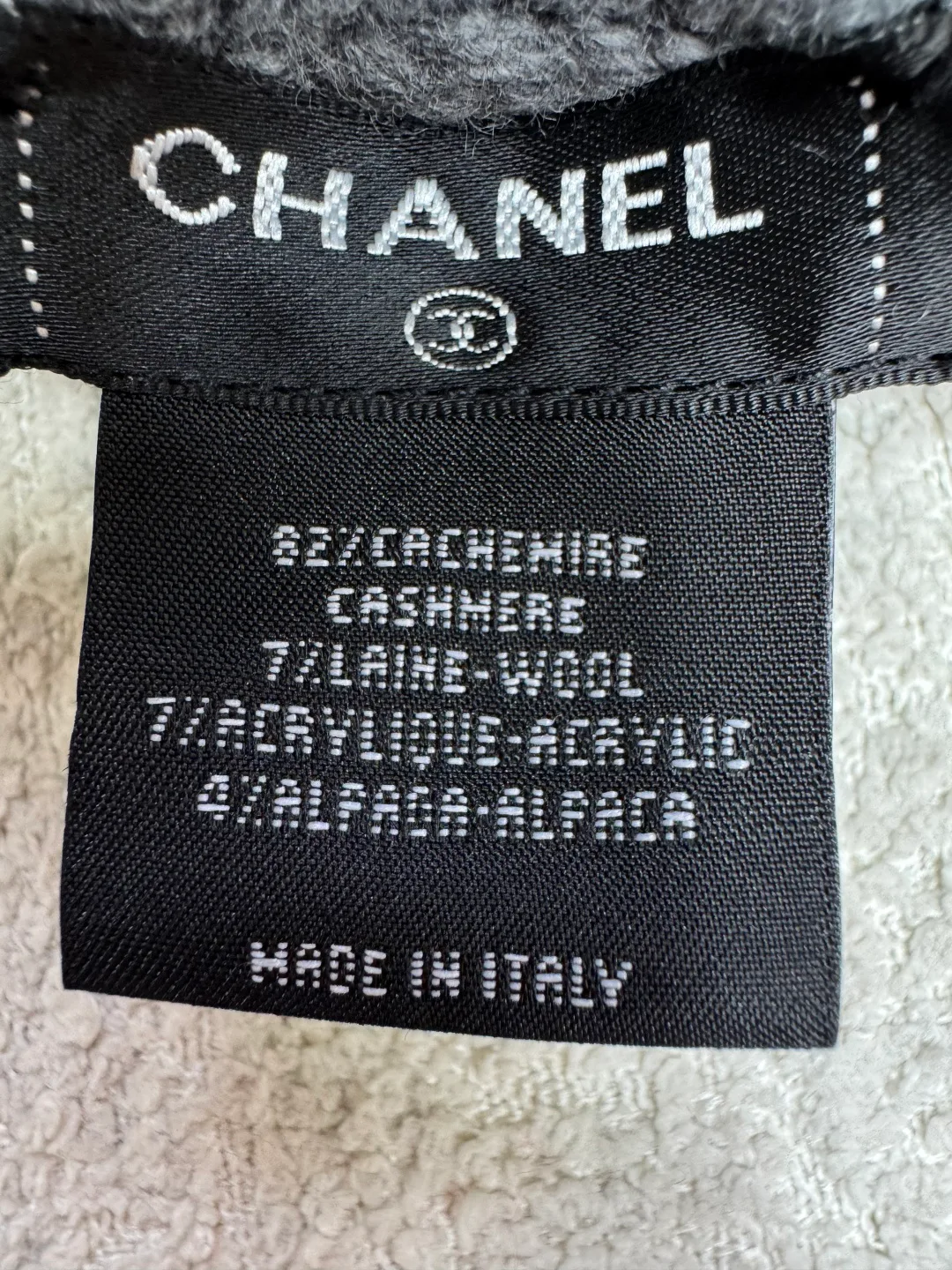 Hats CHANEL 17733596