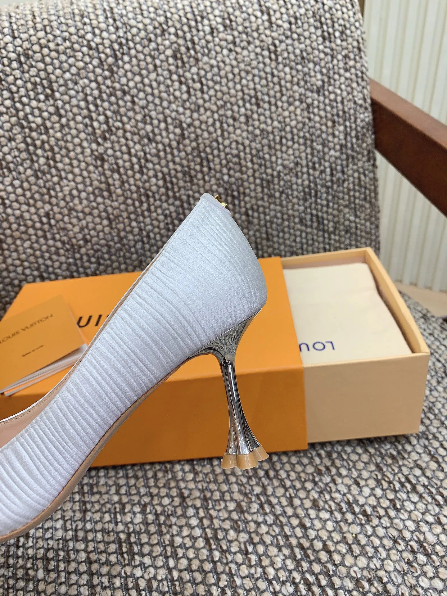 Women's Heels LOUIS VUITTON 18365655