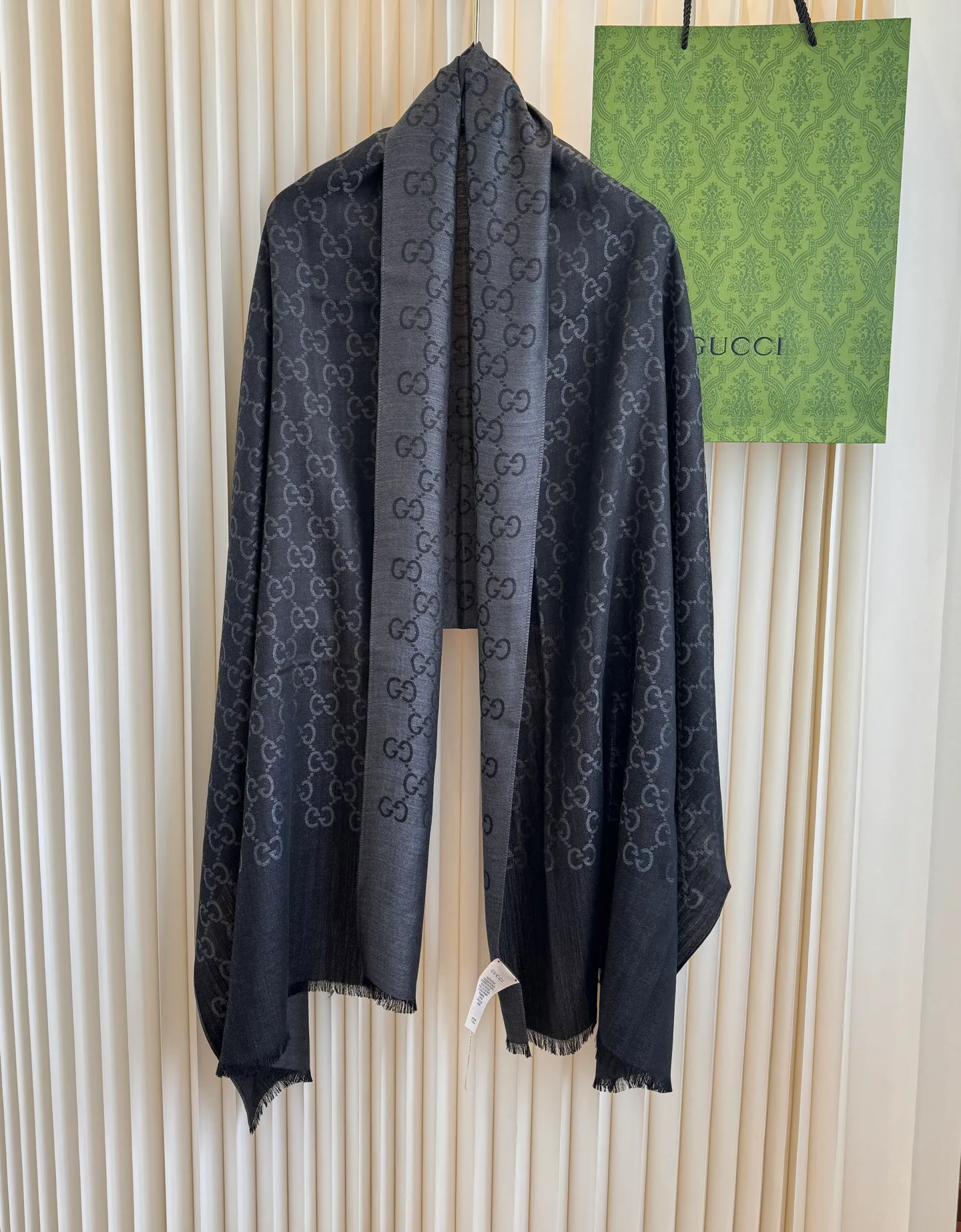 Scarves GUCCI 17906923