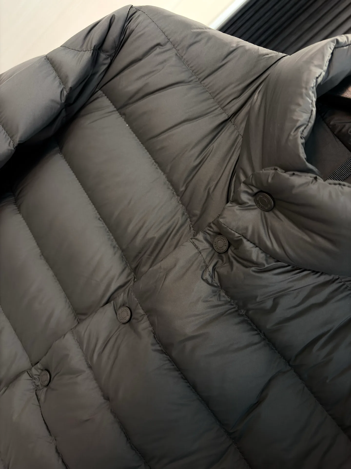 Men's Jackets And Down Jackets MONCLER 18218454