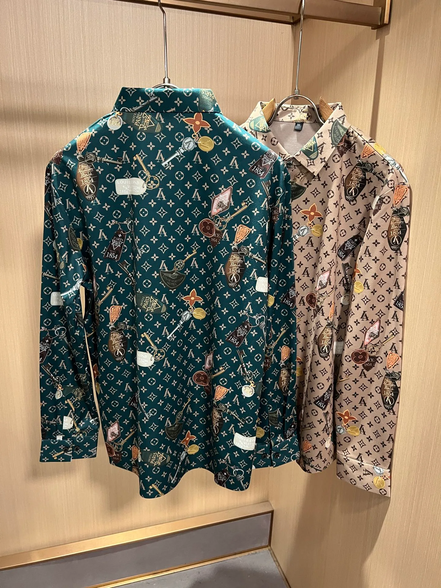 Men's Shirts LOUIS VUITTON 18292921