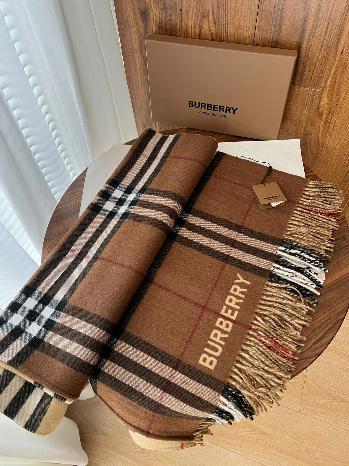 Scarves BURBERRY 18411280