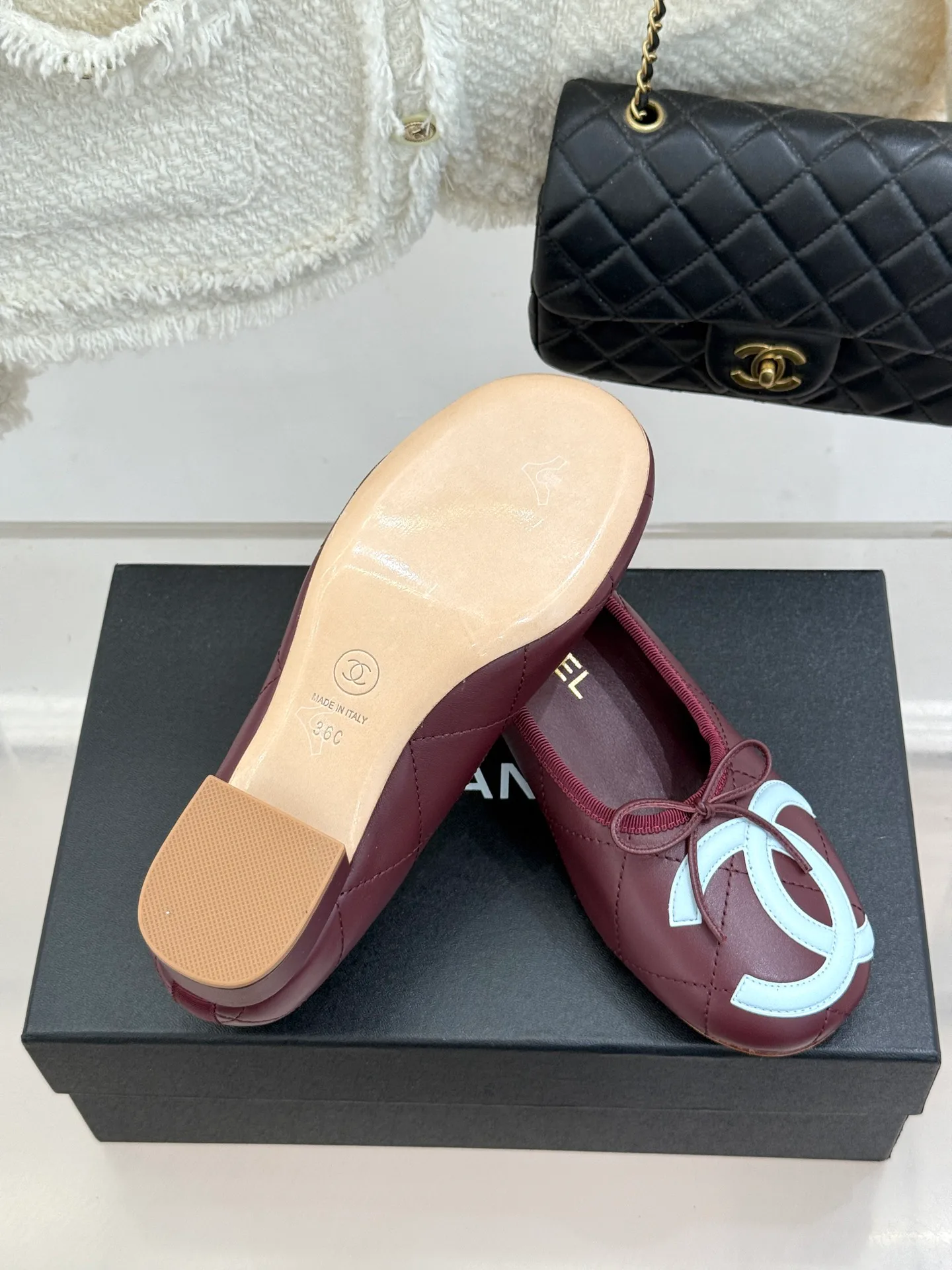 Women's Ballet Flats CHANEL 17303674