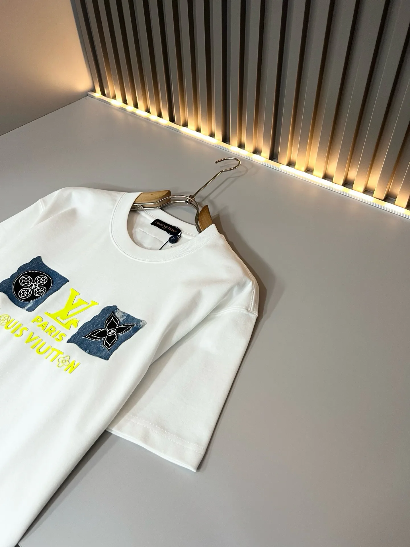 Men's T-Shirts LOUIS VUITTON 18243910