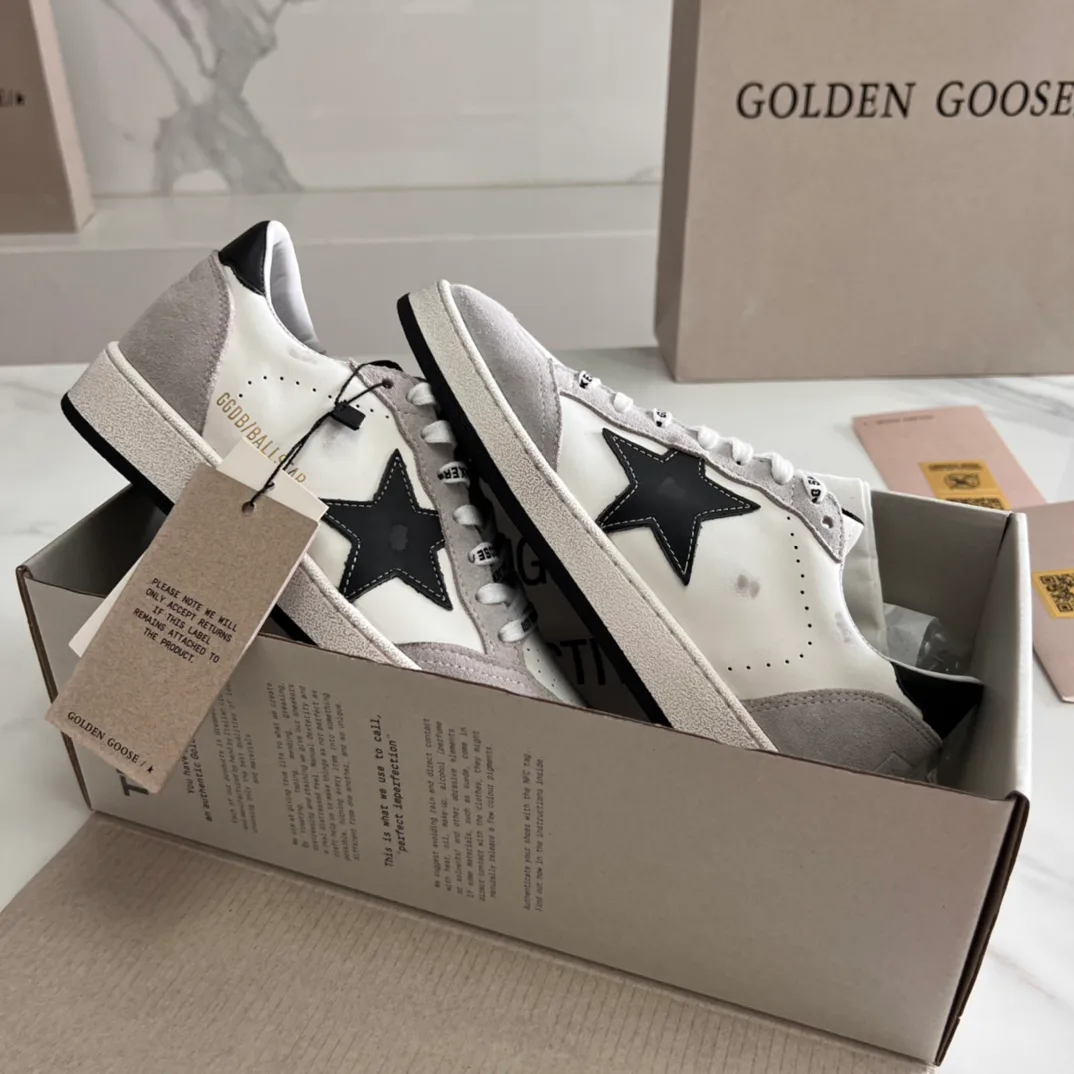 Women's Sneakers GOLDEN GOOSE 16995677