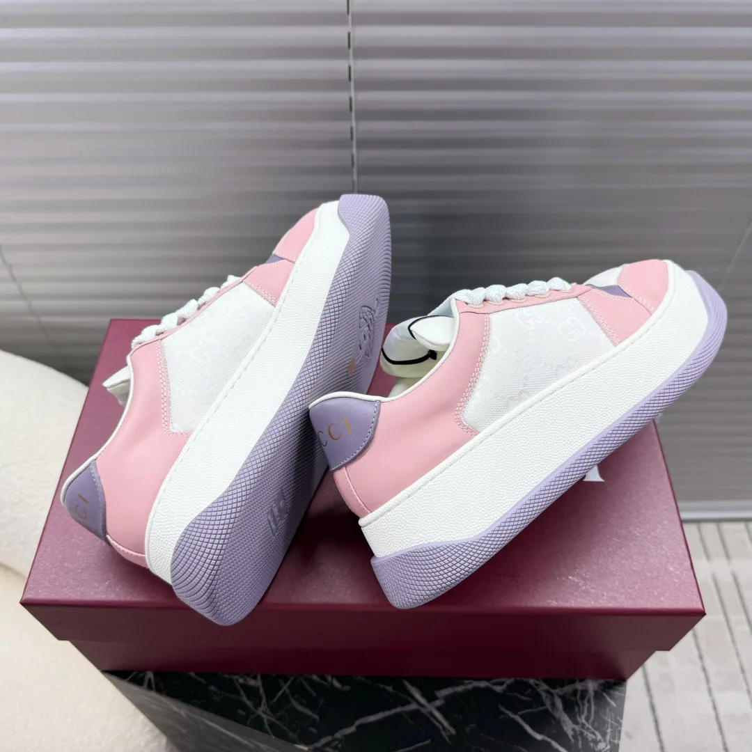 Women's Sneakers GUCCI 18011384
