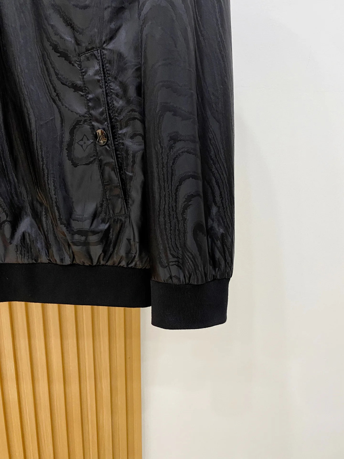 Men's Jackets And Down Jackets LOUIS VUITTON 18246889