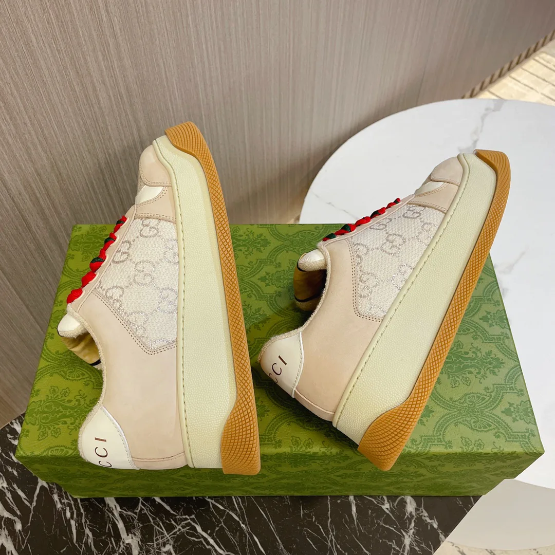 Women's Sneakers GUCCI 17897012
