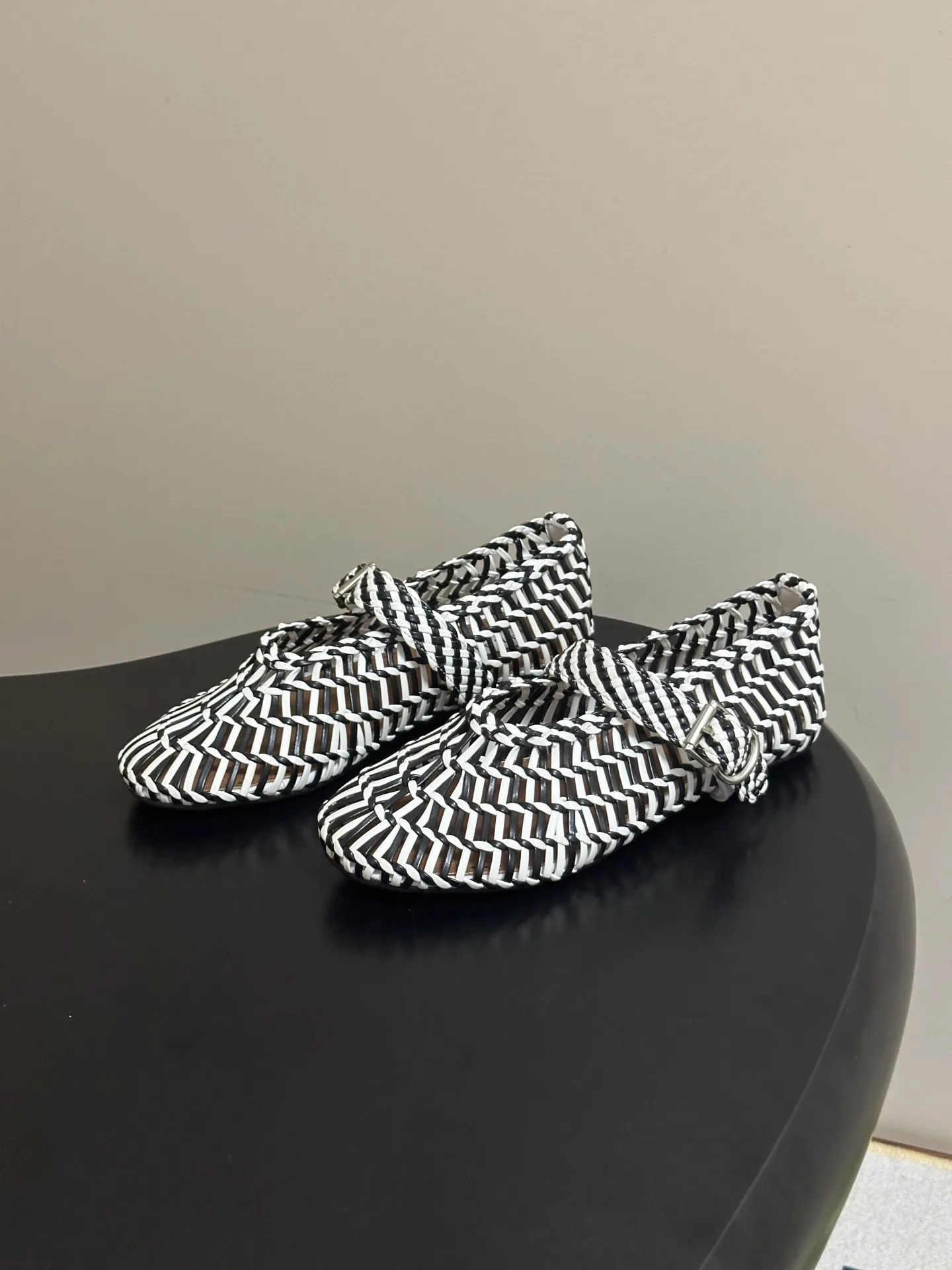 Women's Ballet Flats ALAIA 18262048