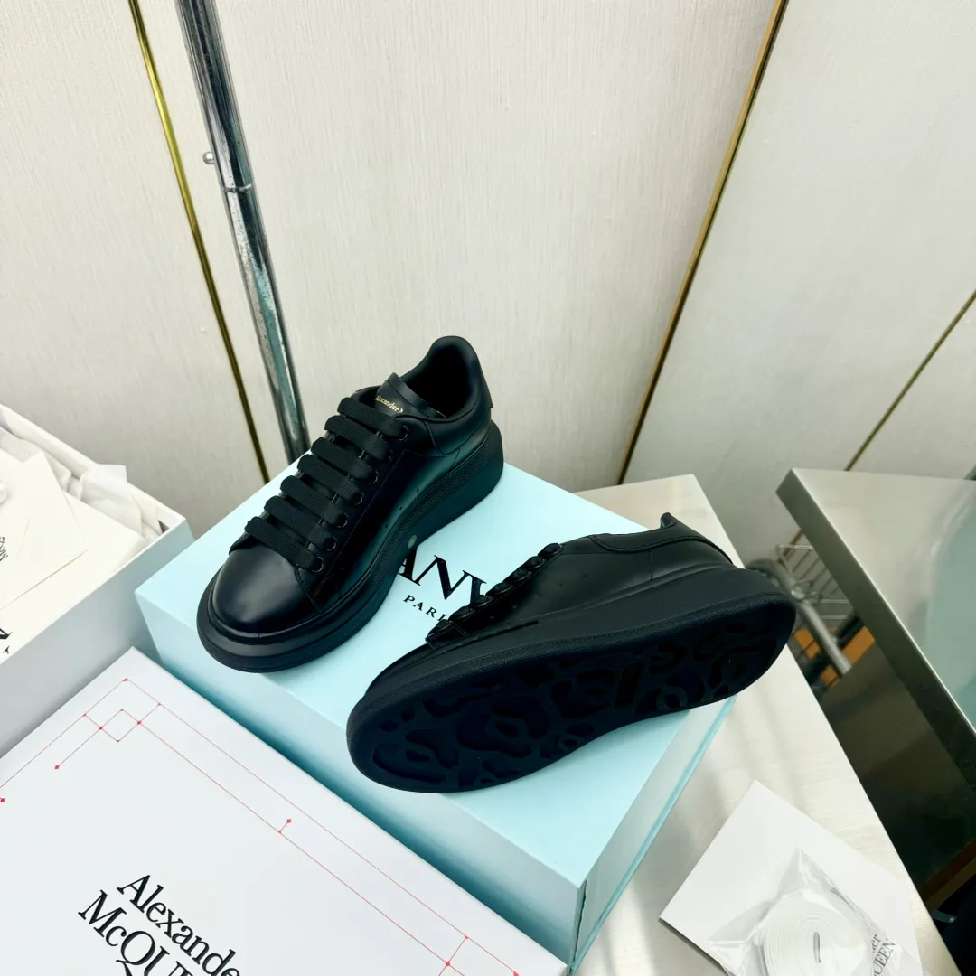 Women's Sneakers ALEXANDER MCQUEEN 18011226
