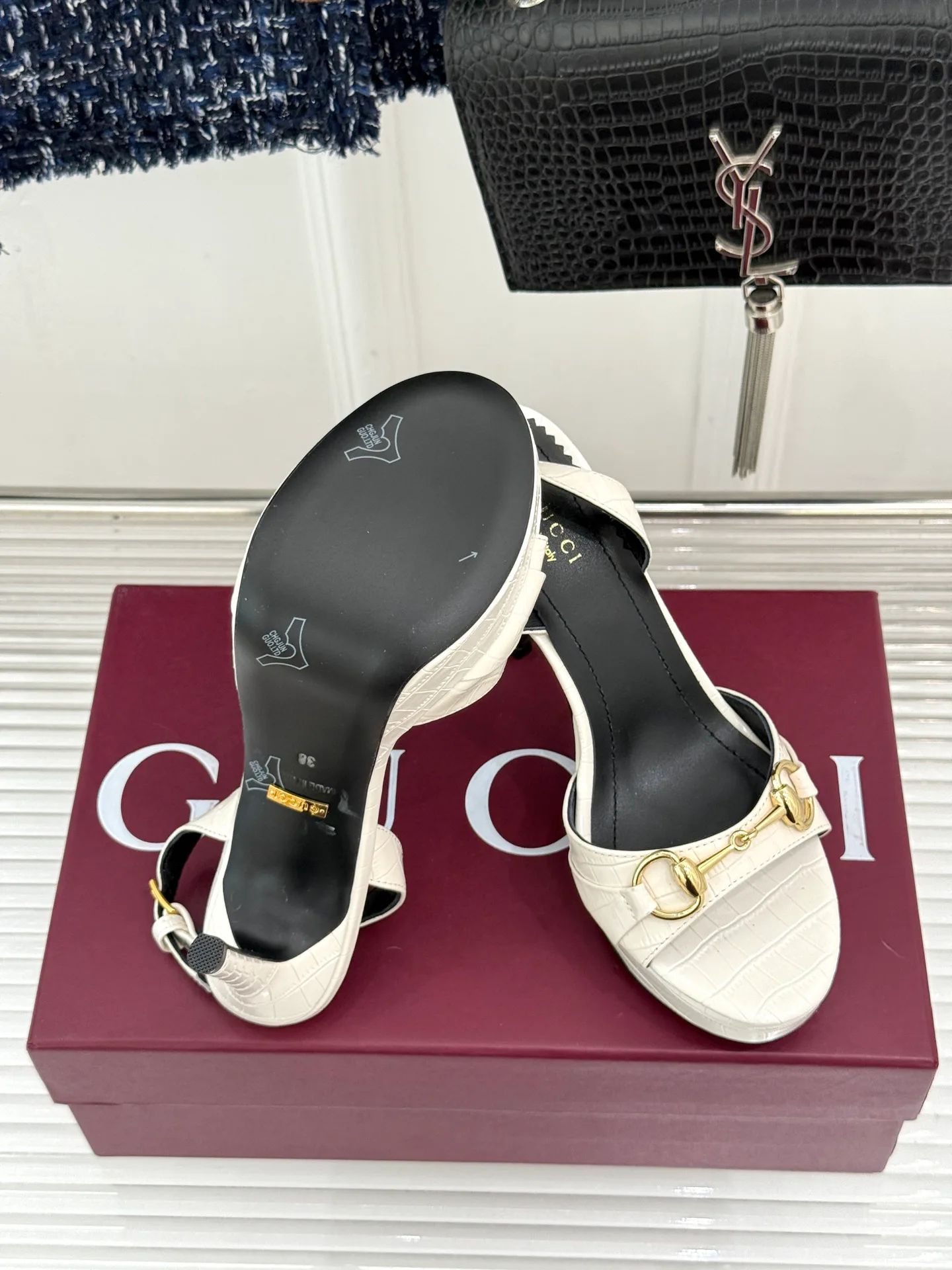 Women's Open-Toe Sandals GUCCI 17646530
