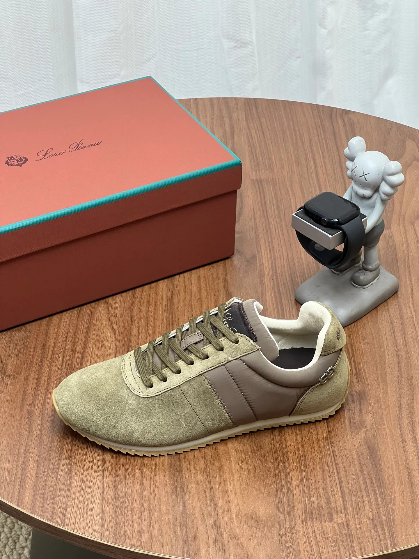 Women's Sneakers LORO PIANA 17787097