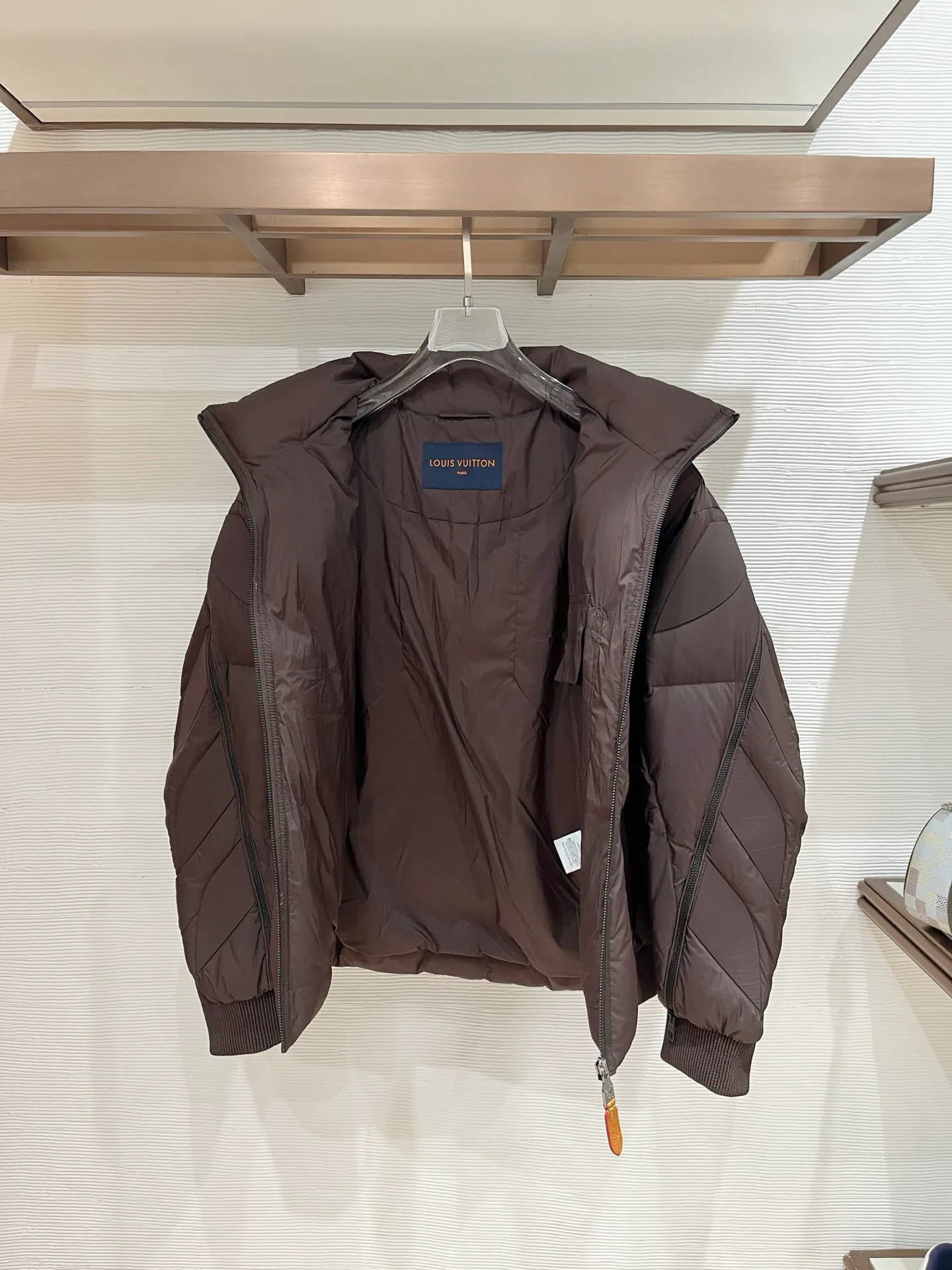 Men's Jackets And Down Jackets LOUIS VUITTON 17930651