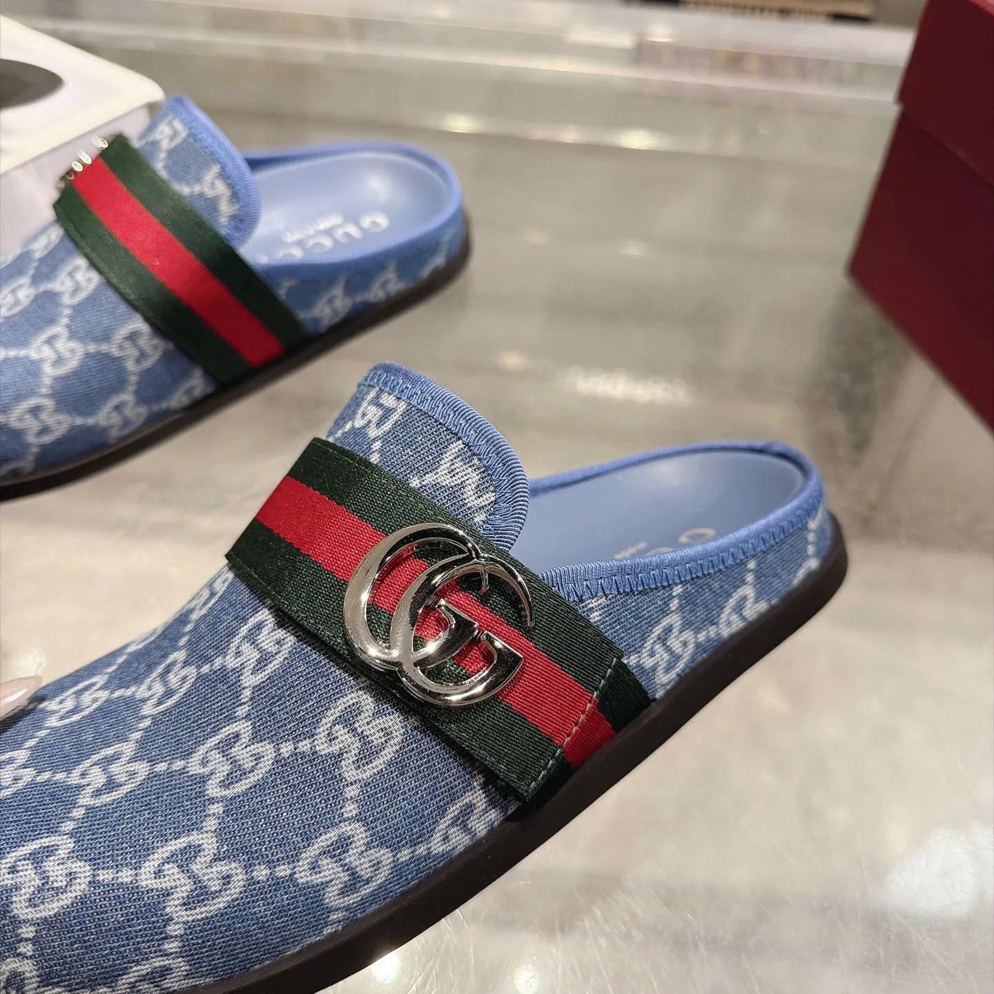 Women's Mules And Clogs GUCCI 18449714