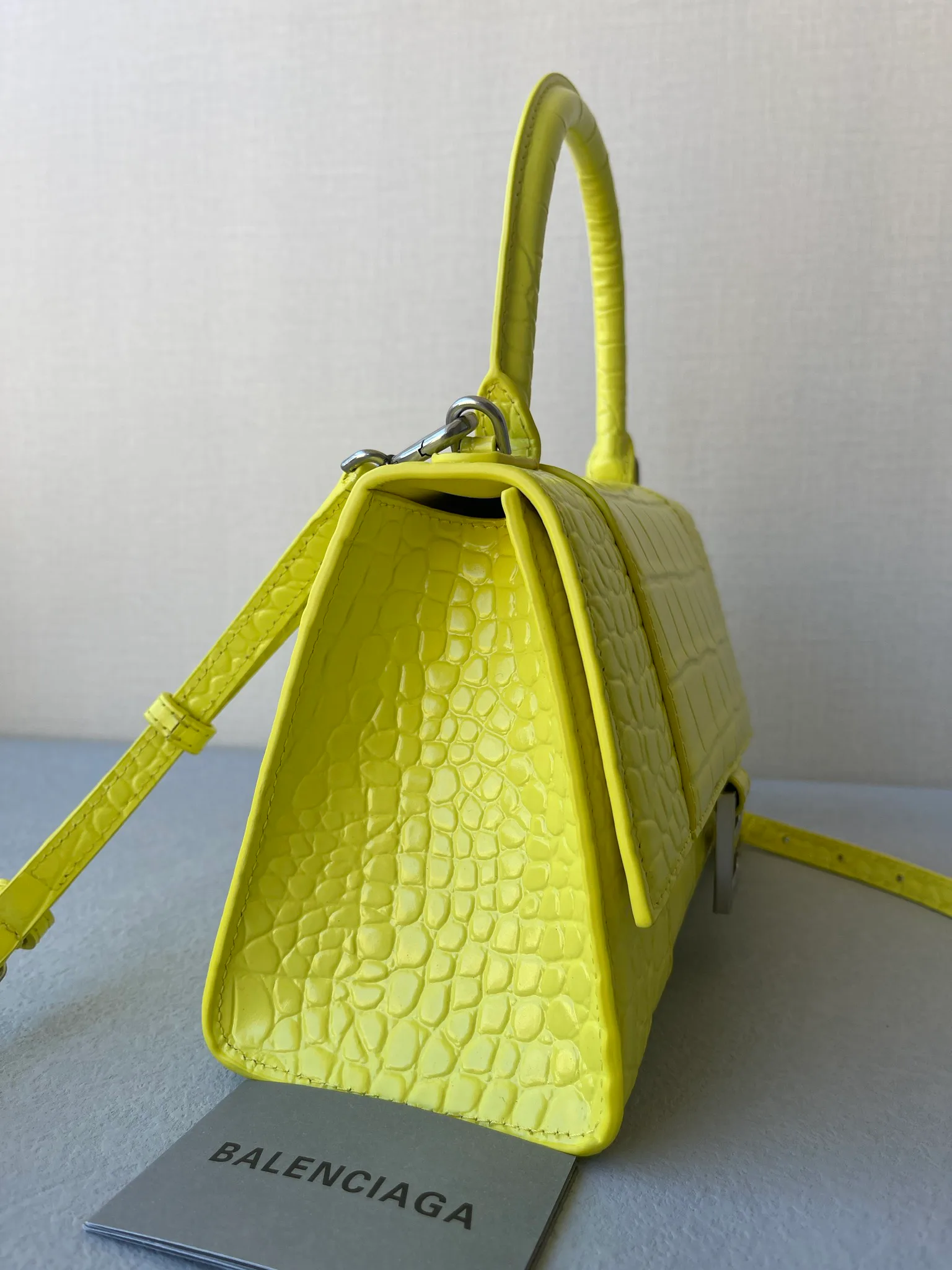 Классические Сумки Женские Balenciaga 18619532