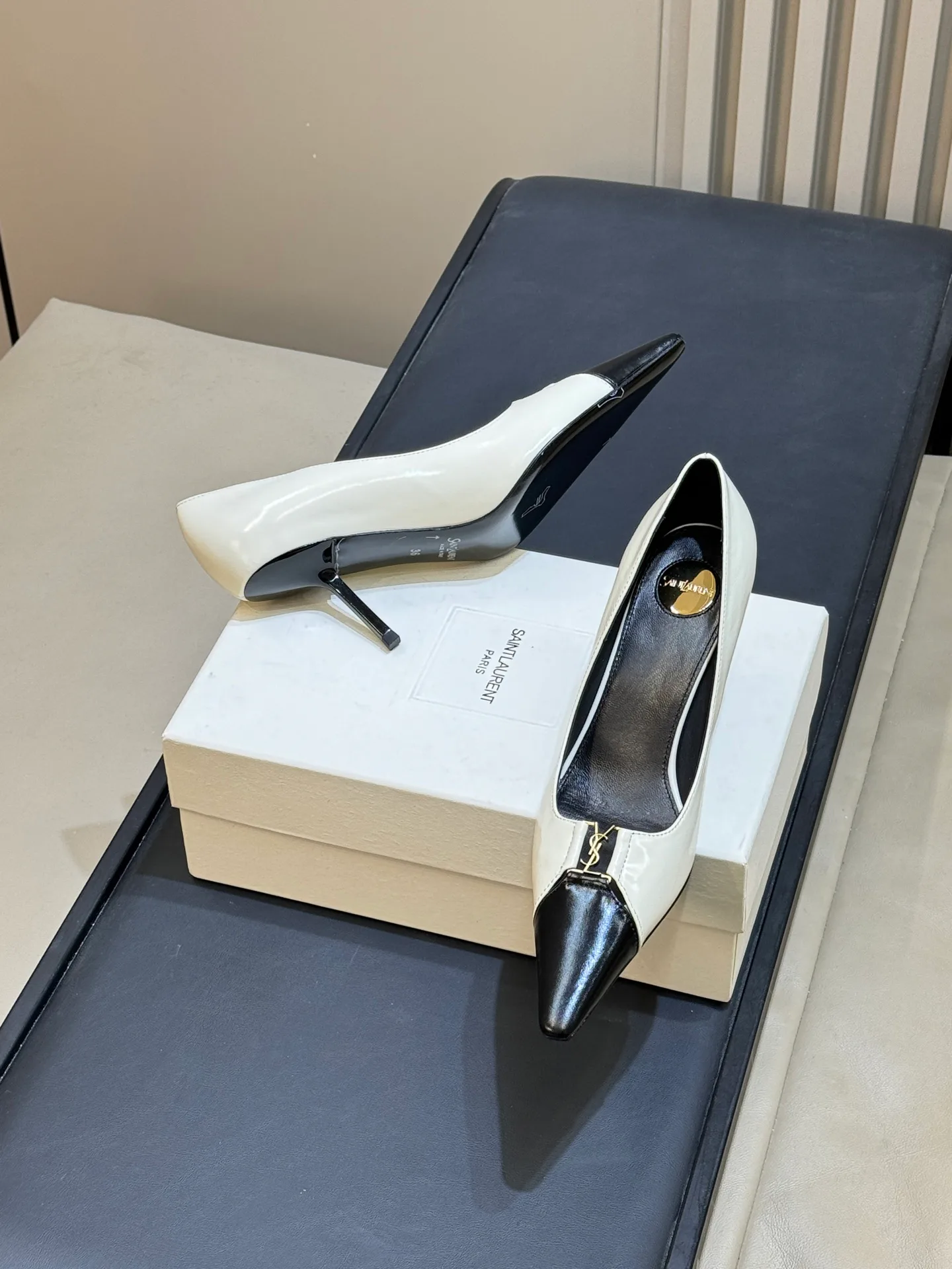 Women's Heels SAINT LAURENT 18073641