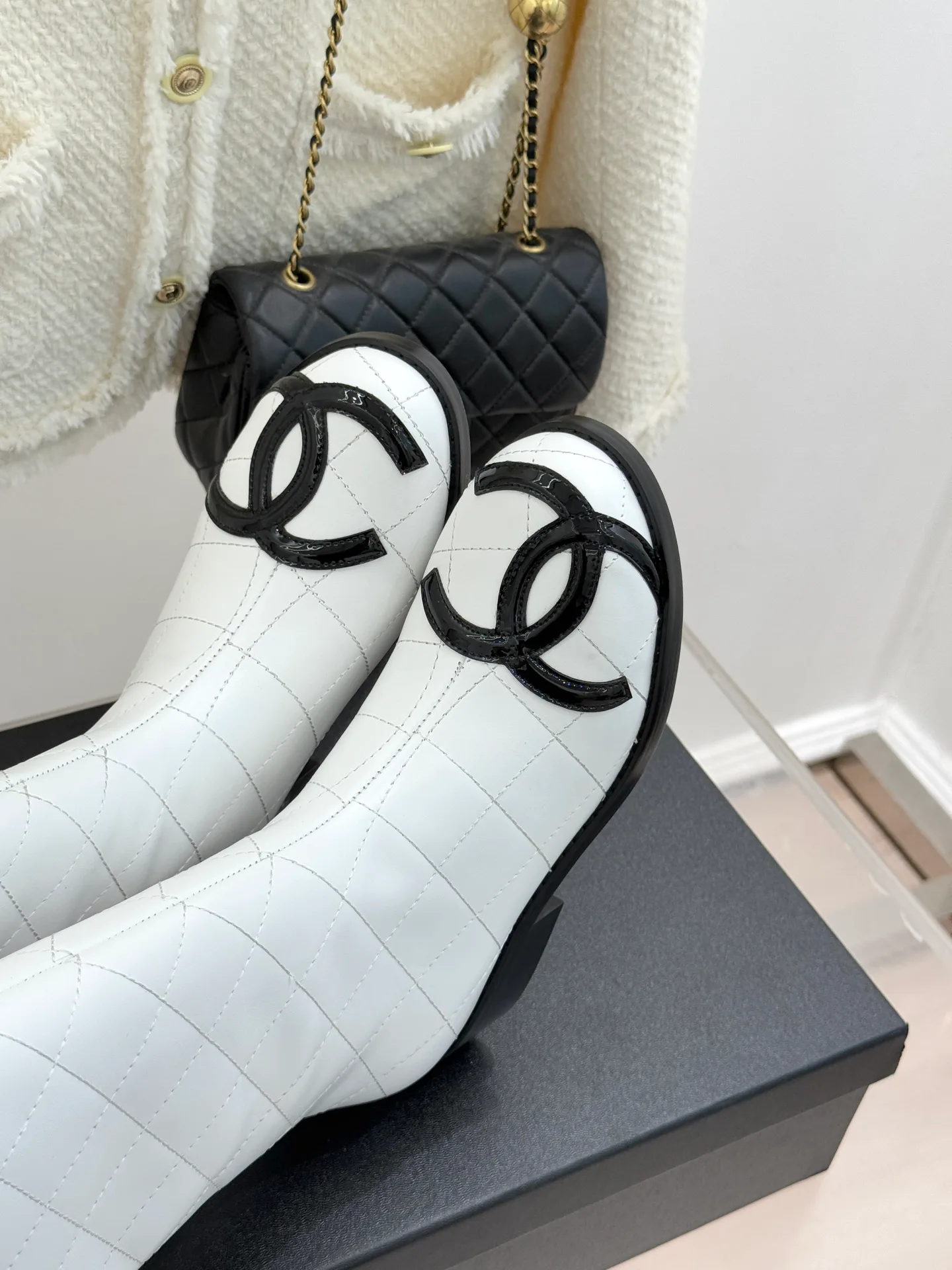 Women's Boots CHANEL 18154363