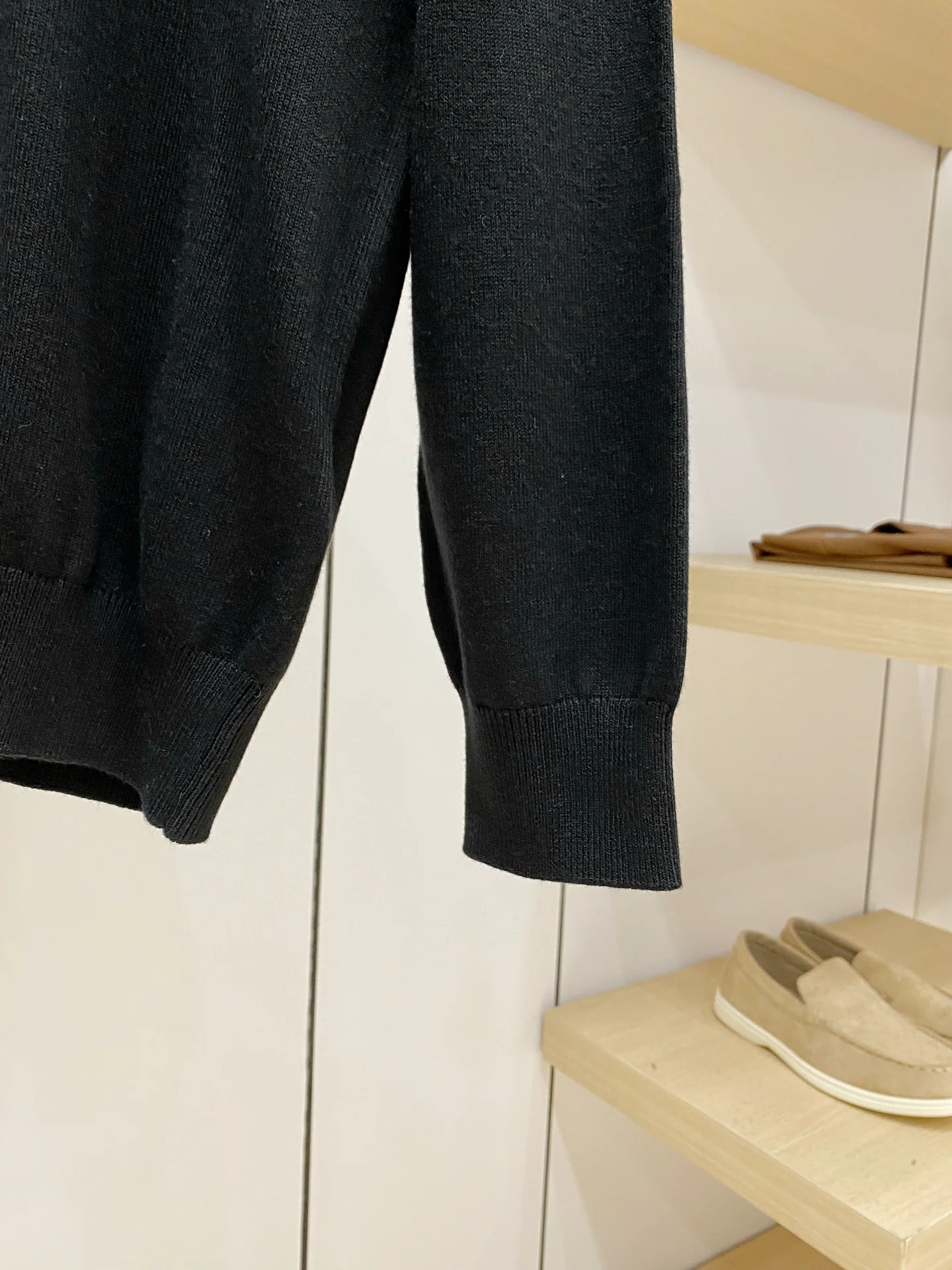 Men's Jumpers And Sweaters MONCLER 18374687