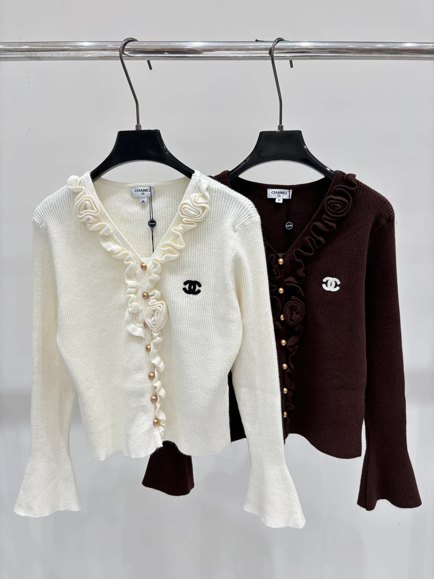 Women's Jumpers And Sweaters CHANEL 18281789