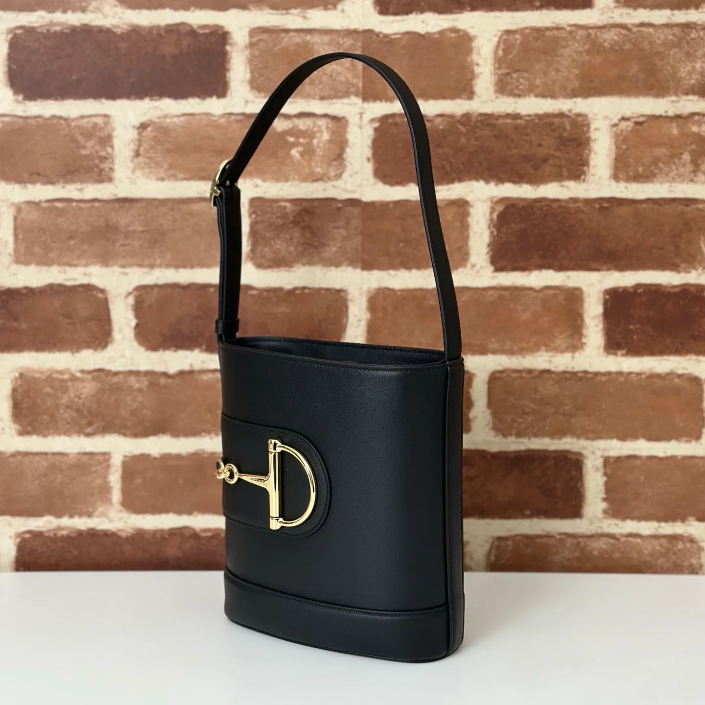 Women's Classic Handbags GUCCI 18310175