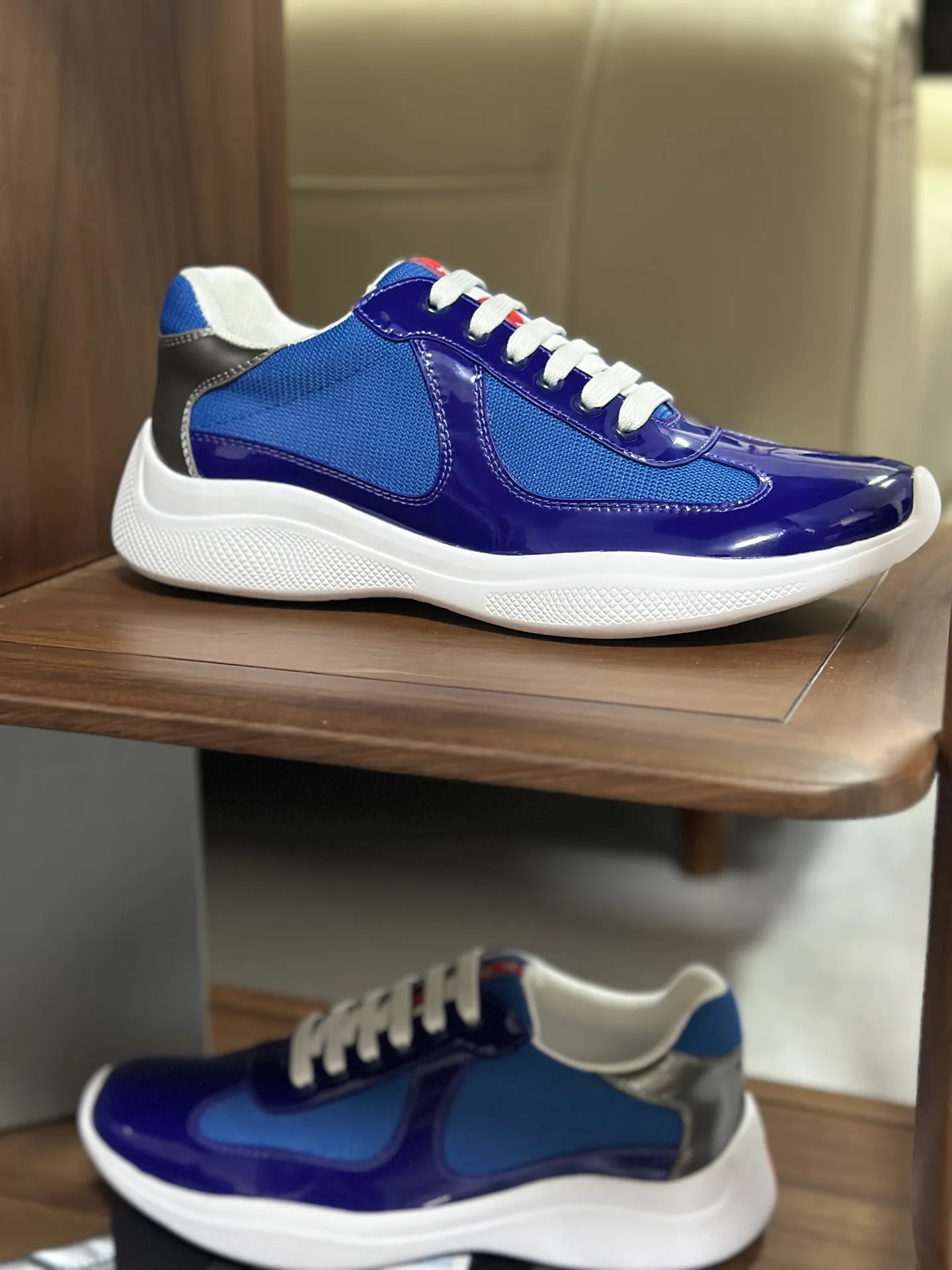 Women's Sneakers PRADA 18262257