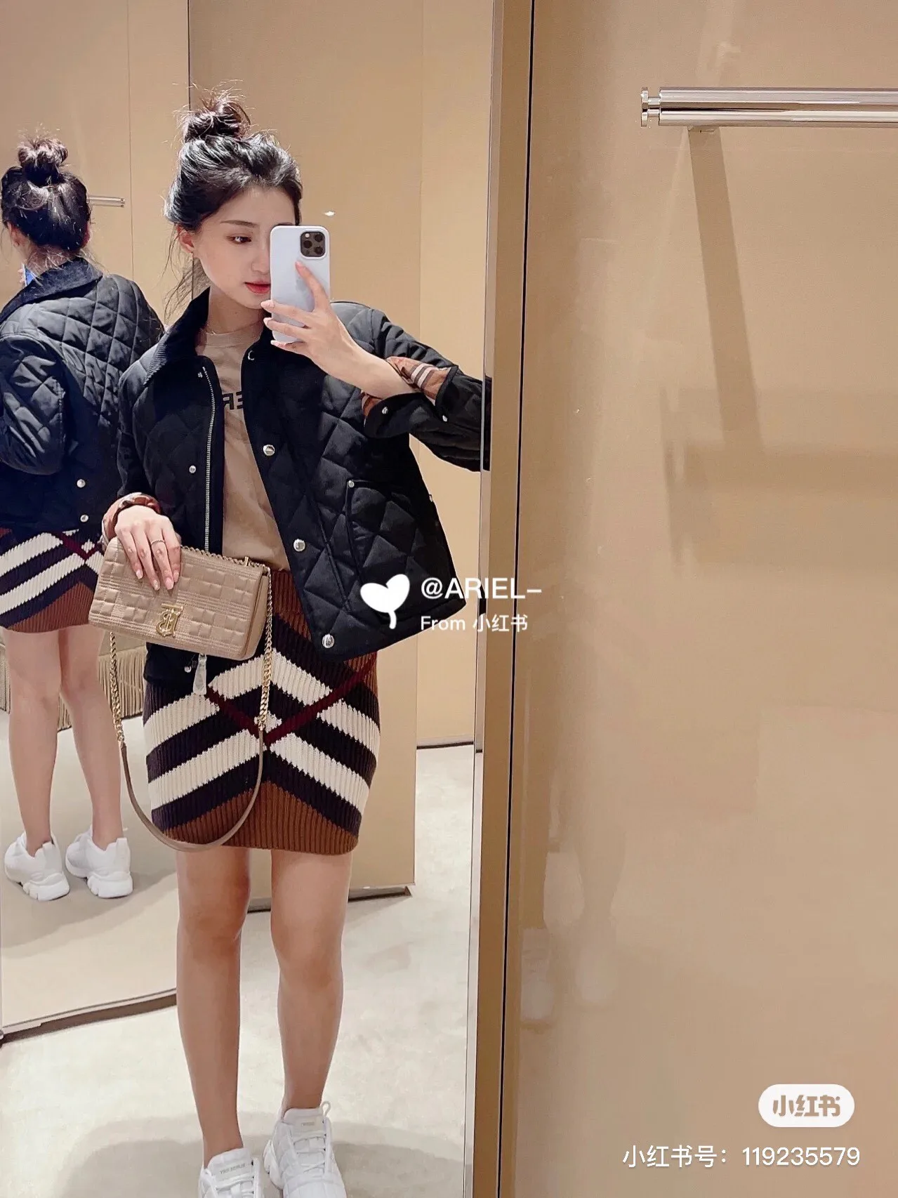 Women's Jackets And Down Jackets BURBERRY 18043707