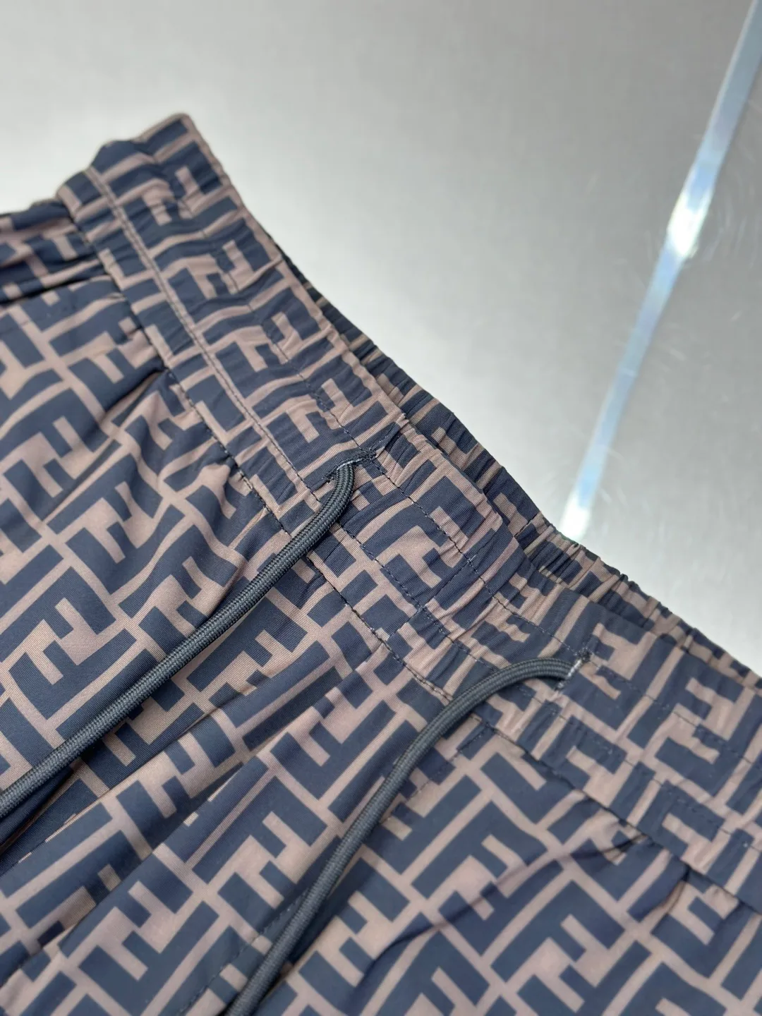 Men's Shorts FENDI 17468340