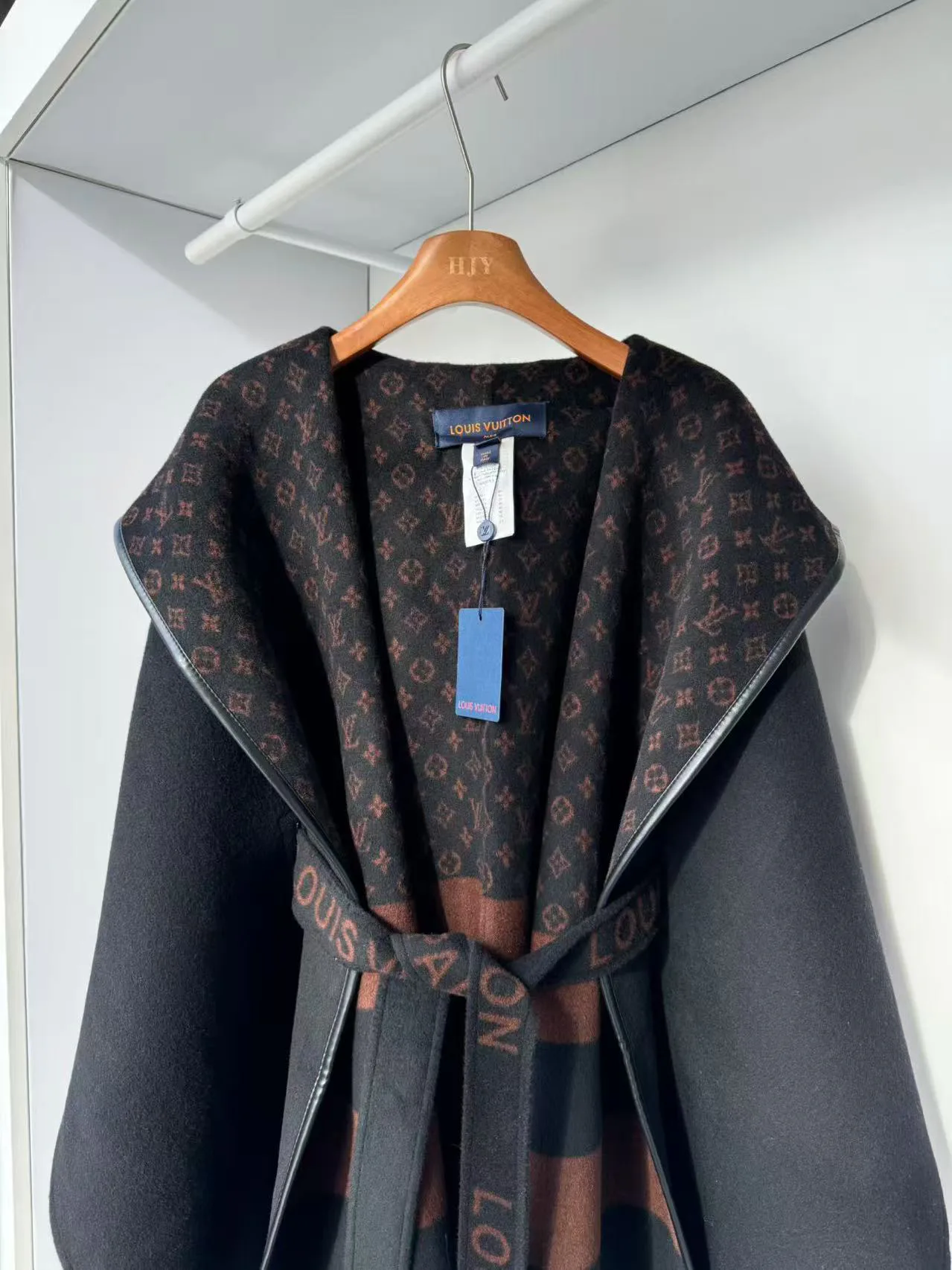 Women's Coats LOUIS VUITTON 18527296