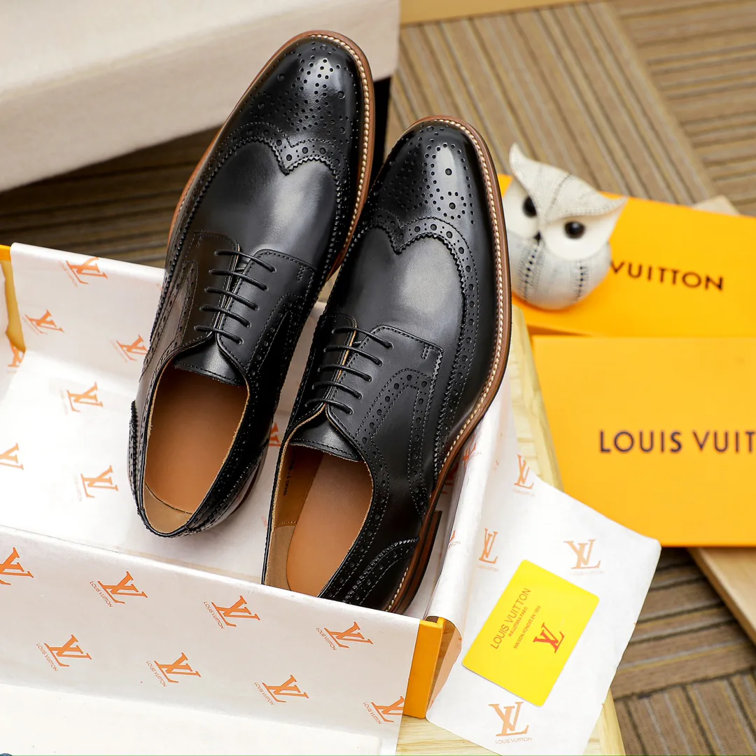 Men's Loafers And Dress Shoes LOUIS VUITTON 17569197
