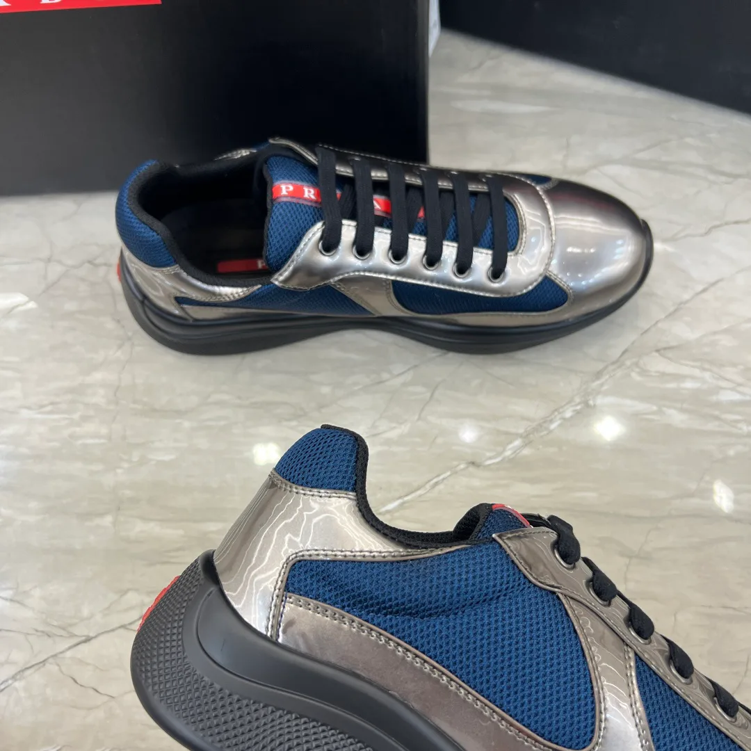Men's Sneakers PRADA 18430435