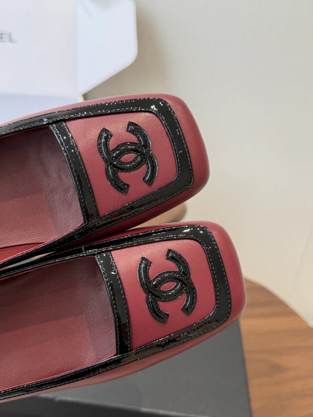Women's Ballet Flats CHANEL 17708759