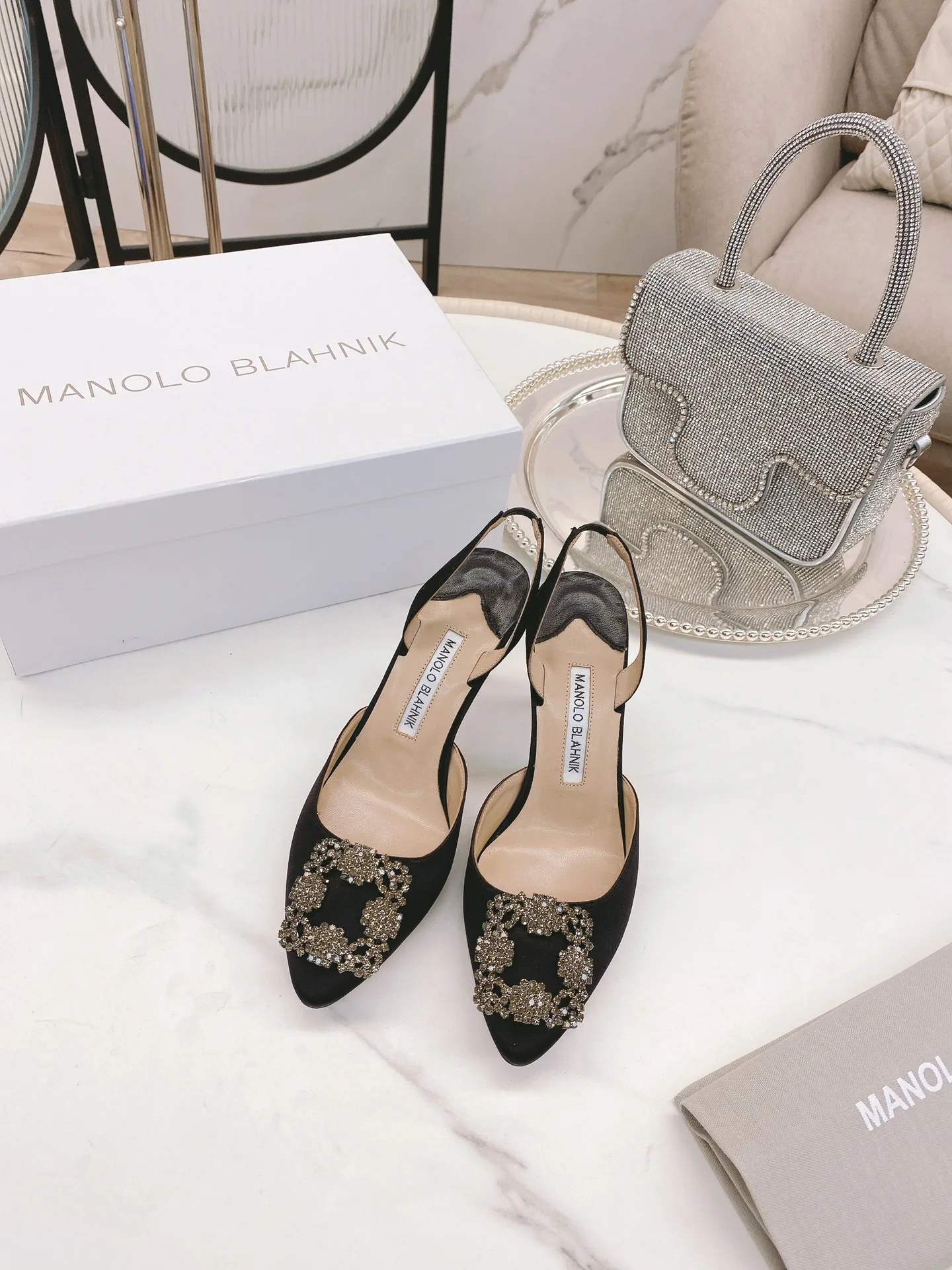 Women's Heels MANOLO BLAHNIK 18482411