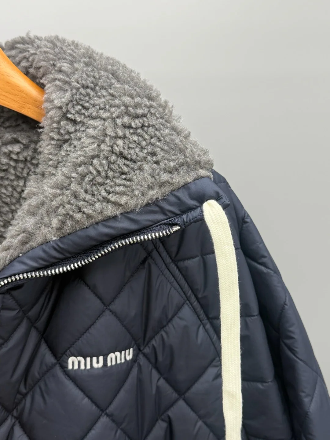 Women's Jackets And Down Jackets MIU MIU 18347423
