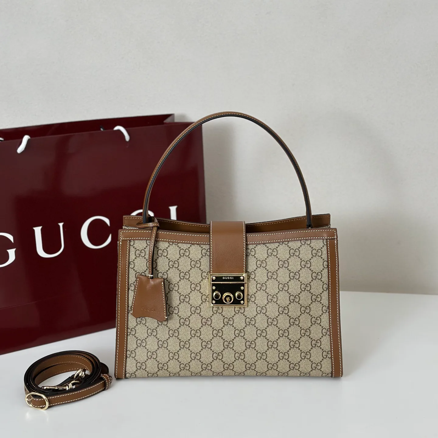 Women's Classic Handbags GUCCI 18361915