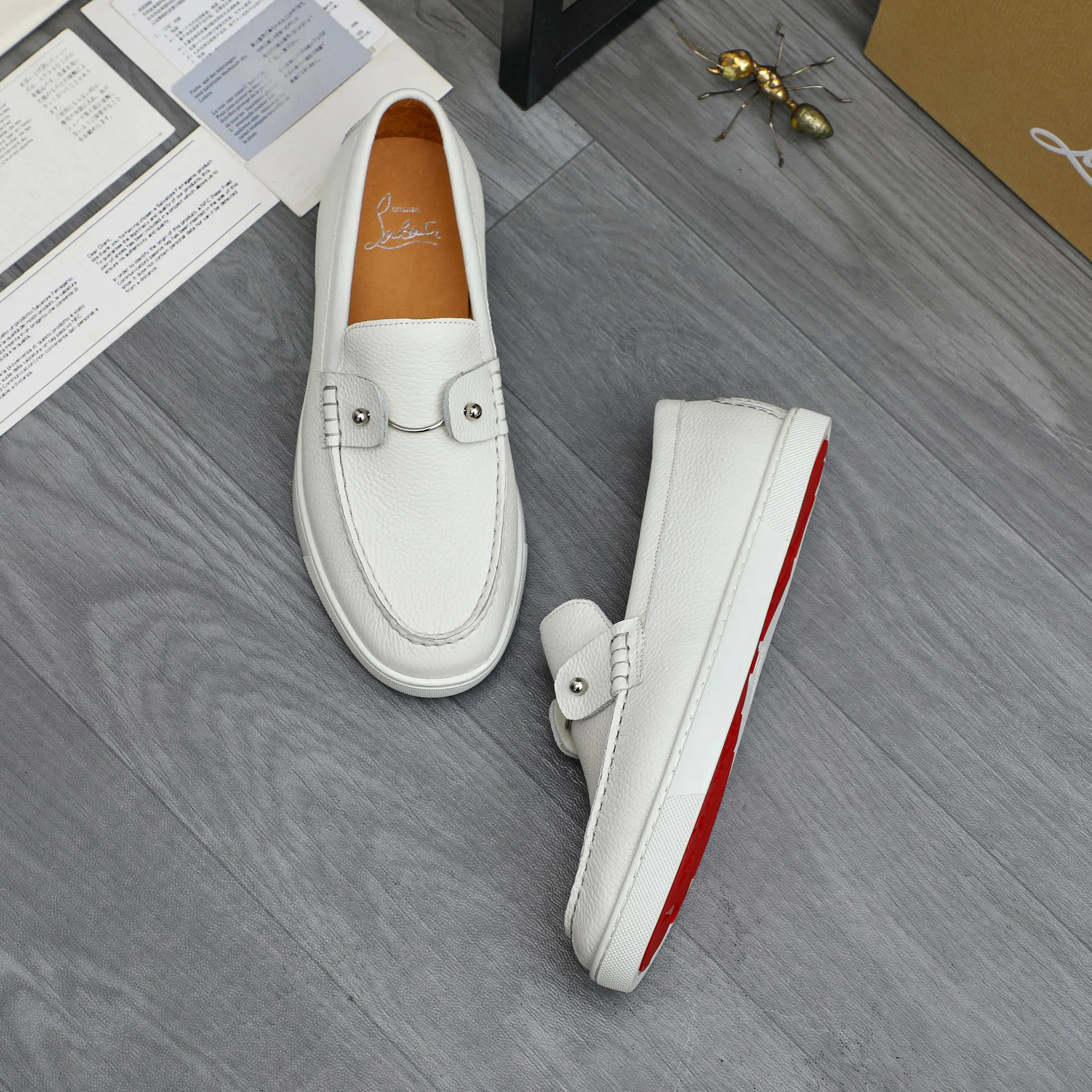 Women's Loafers And Moccasins CHRISTIAN LOUBOUTIN 17366806